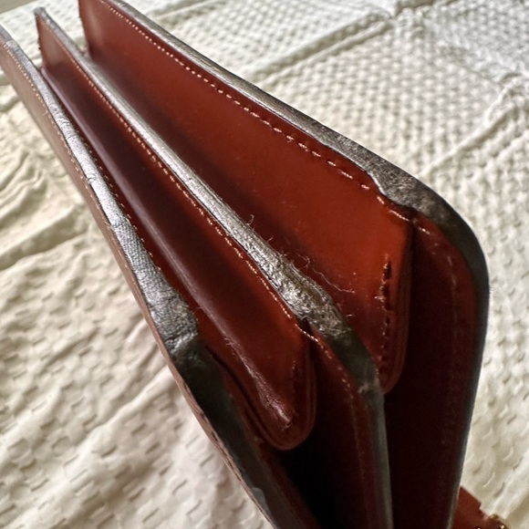 Louis Vuitton Capucines Kenyan Brown Epi Shoulder Bag - Picture 7 of 12